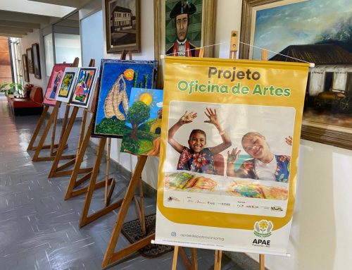 Obras do Projeto Oficina de Arte da APAE são expostas na Prefeitura Municipal