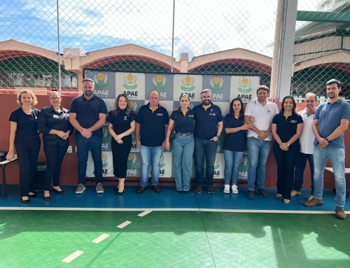 Visita do Rotary à APAE